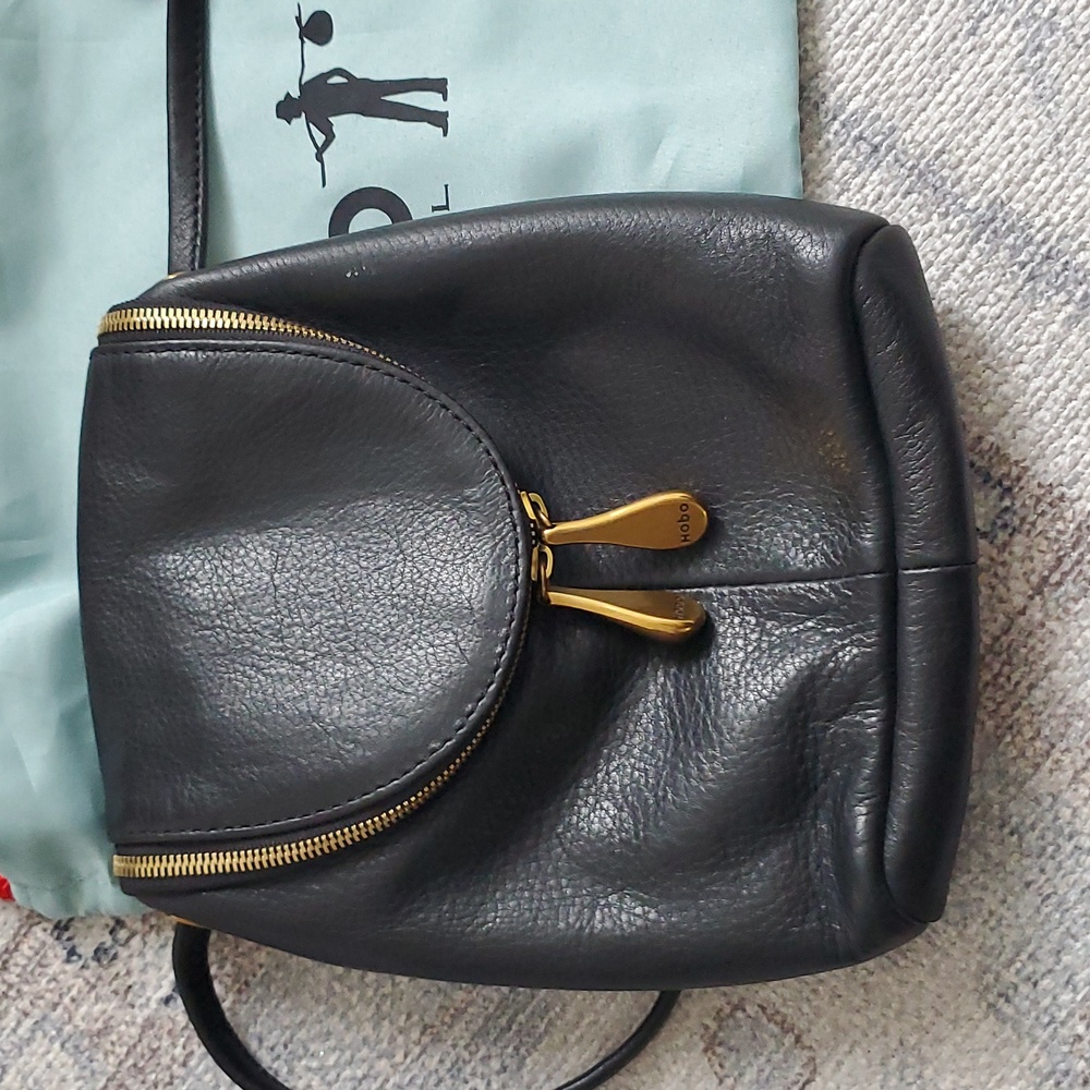 Hobo Black Pebbled Leather Zip Crossbody Bag with Dust Bag - Picture 8 of 15